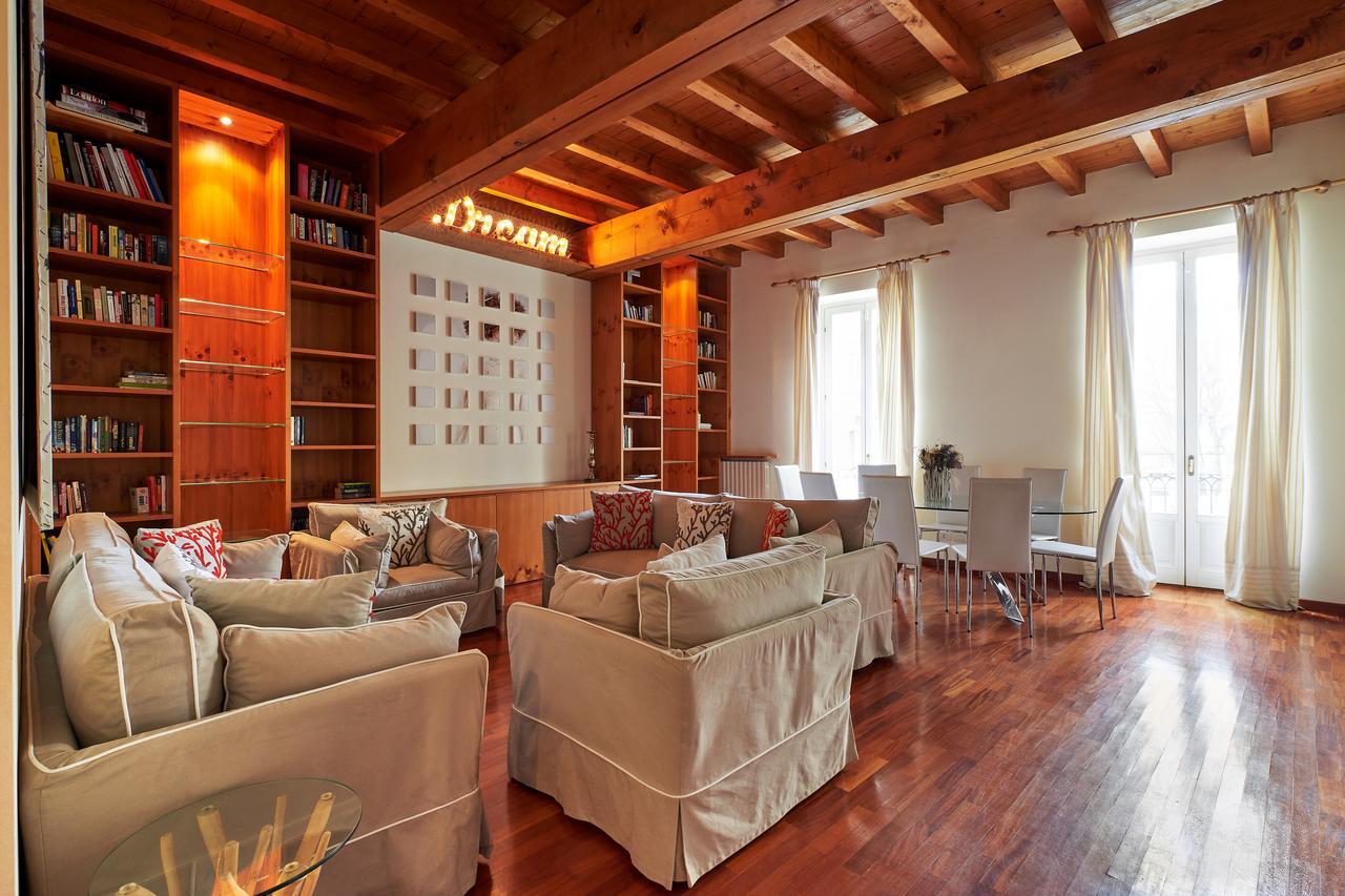 Brera Trilocale Apartment Milan Bagian luar foto